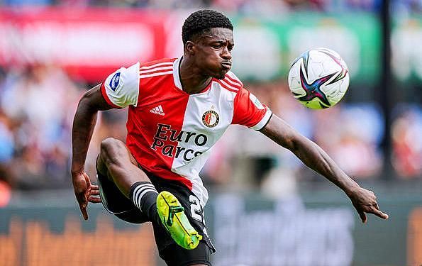 于自己的足 于自己的足